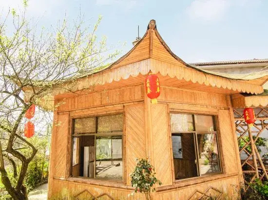 Ибинь: Feizui Mountain Villa