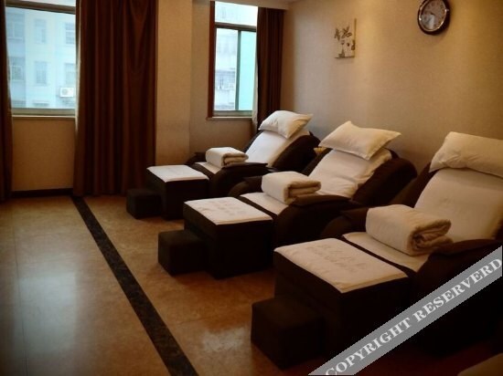 Гуйлинь: Holiday Inn Guilin Windsor (Lingui Wanda Plaza Liangjiang Airport)