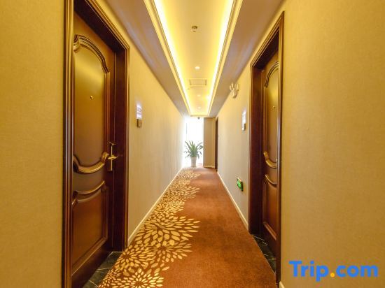 Гуйлинь: Holiday Inn Guilin Windsor (Lingui Wanda Plaza Liangjiang Airport)