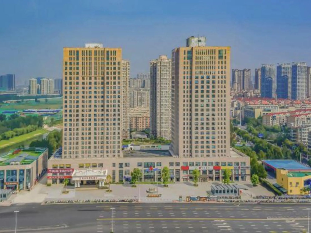 Чжэнчжоу: Vienna International Hotel (Zhengzhou FU Tower Metro Station)