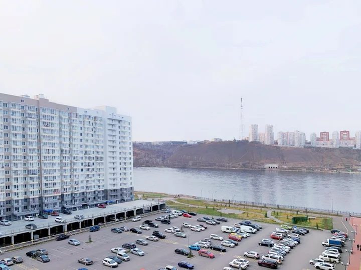 Красноярск: Династия на улице Лесников 25
