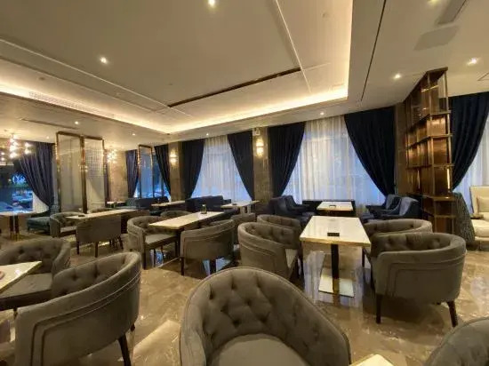 Ваньнин: Chengjie Business Hotel (Wanning City Center High-speed Railway Station)