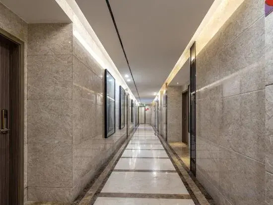 Ваньнин: Chengjie Business Hotel (Wanning City Center High-speed Railway Station)