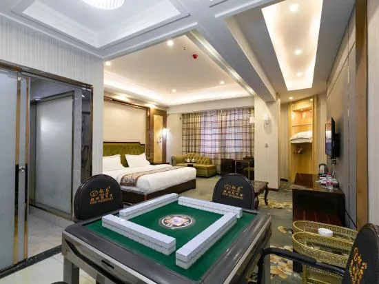 Шангри-Ла: Hongjingtian Hotel
