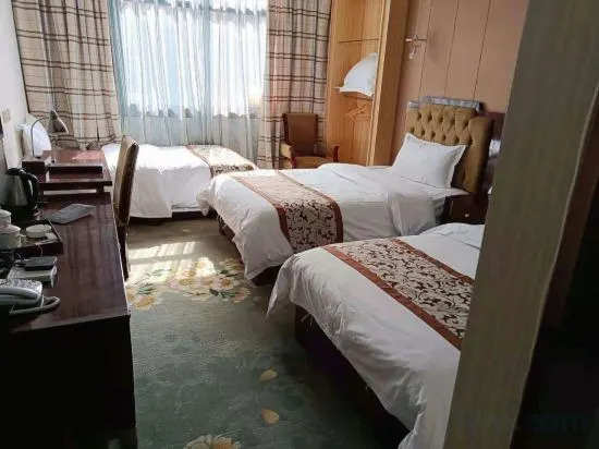 Шангри-Ла: Hongjingtian Hotel