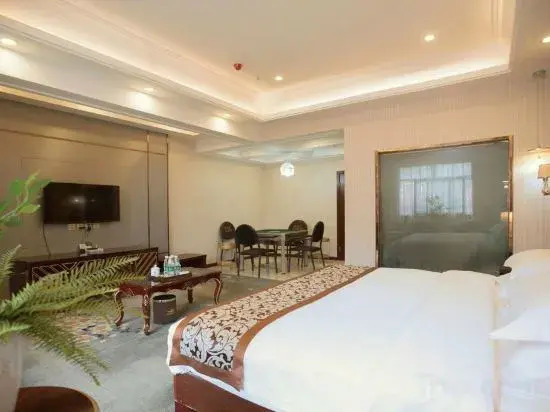 Шангри-Ла: Hongjingtian Hotel