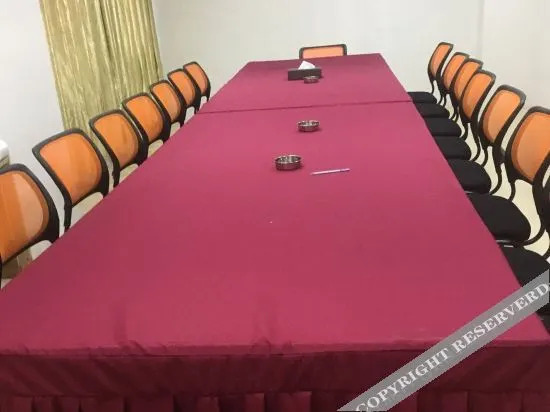 Дунъян: Yuexing Hotel