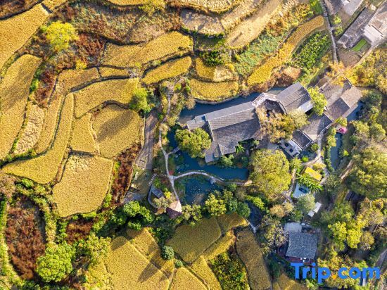Хуаншань: Hongcun Tachuan Academy · daotingxi zhumeisu