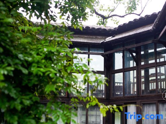Хуаншань: Hongcun Tachuan Academy · daotingxi zhumeisu