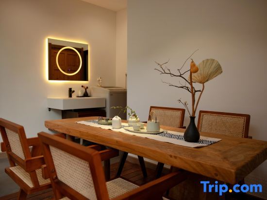 Хуаншань: houxiangruyue homestay