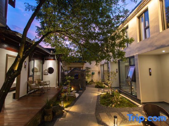 Хуаншань: houxiangruyue homestay