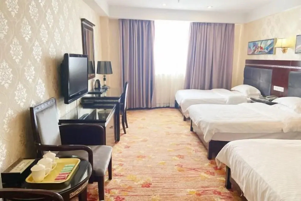 Чжаоцин: Dengfeng Hotel (Jiefang North Road Branch)