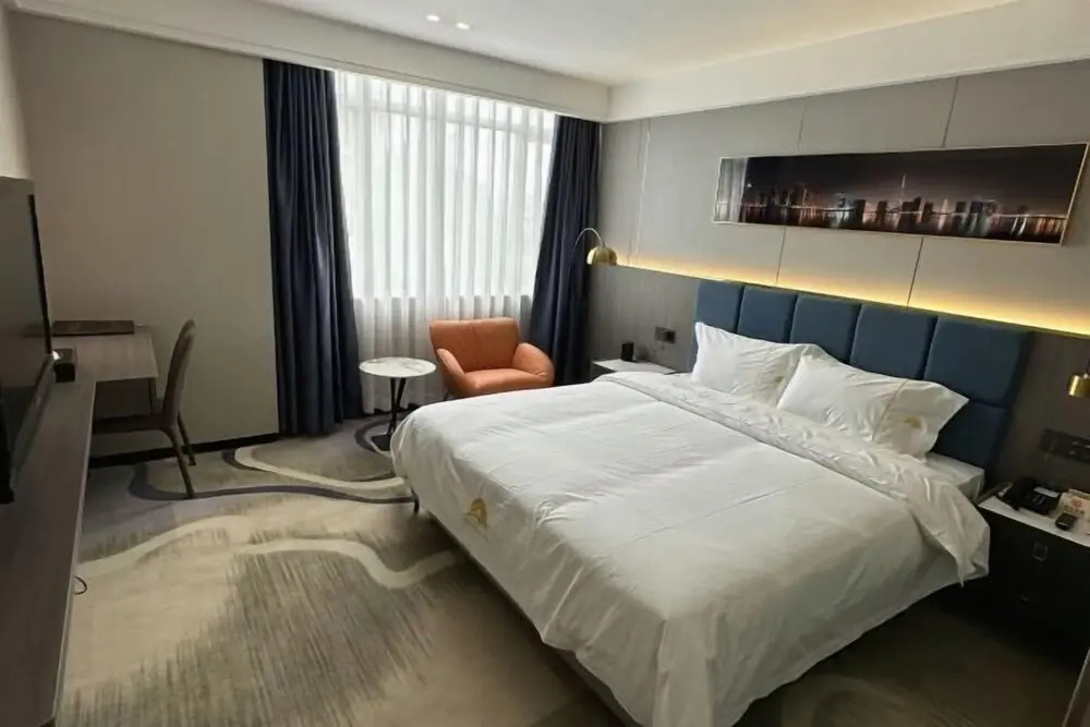 Чжаоцин: Dengfeng Hotel (Jiefang North Road Branch)