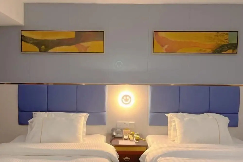 Чжаоцин: Dengfeng Hotel (Jiefang North Road Branch)