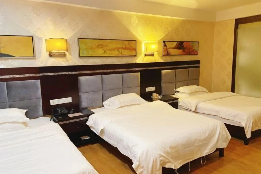 Чжаоцин: Dengfeng Hotel (Jiefang North Road Branch)