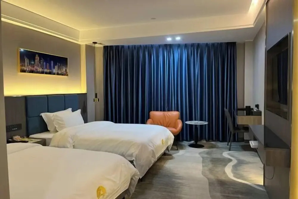 Чжаоцин: Dengfeng Hotel (Jiefang North Road Branch)