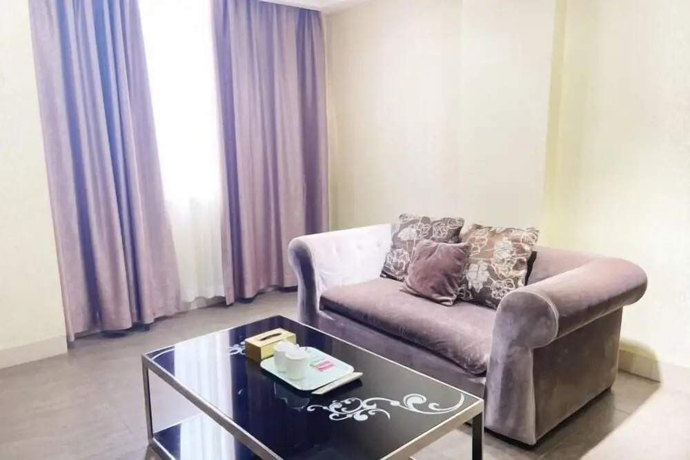 Чжаоцин: Dengfeng Hotel (Jiefang North Road Branch)