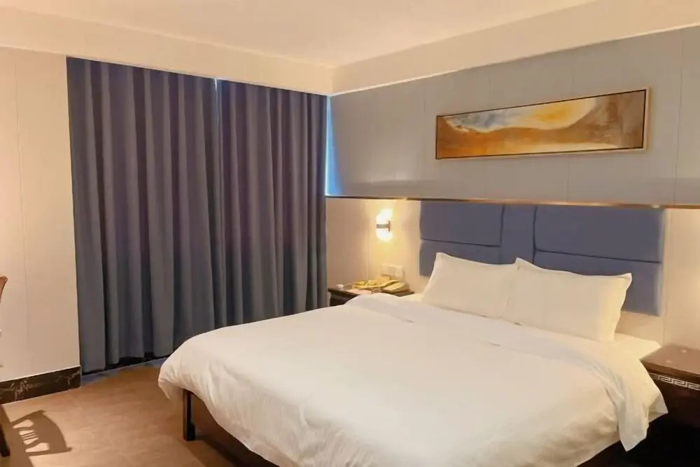 Чжаоцин: Dengfeng Hotel (Jiefang North Road Branch)
