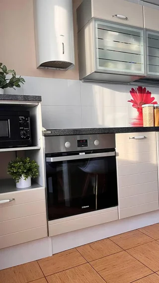 Красноярск: Династия на улице Весны 25