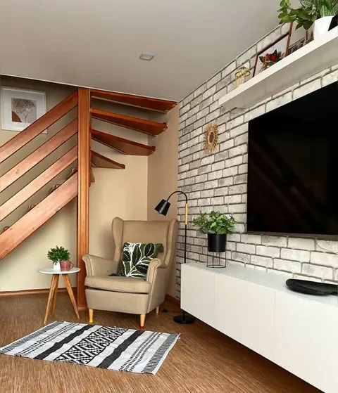 Красноярск: Династия на улице Весны 25