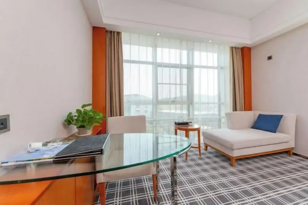 Юнчжоу: Starshar Hotel