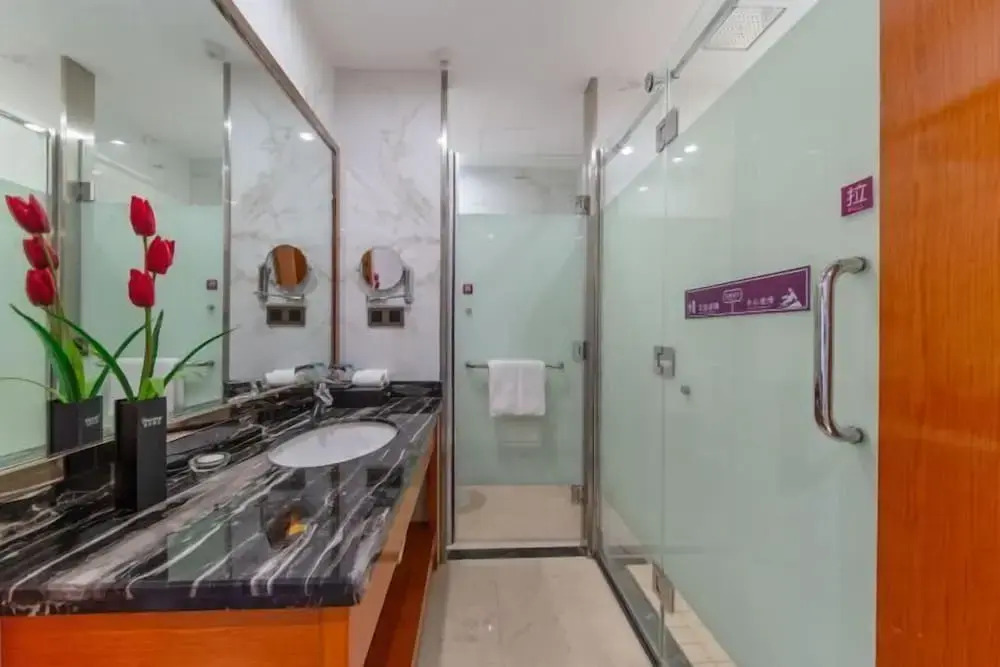 Юнчжоу: Starshar Hotel