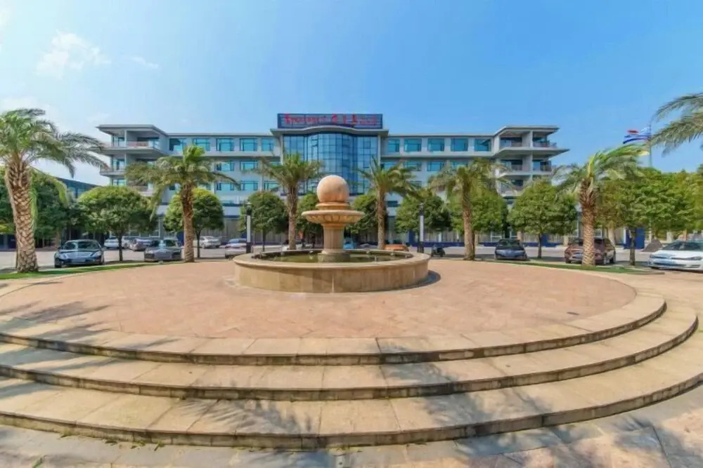 Юнчжоу: Starshar Hotel