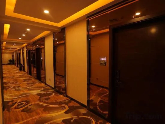 Хуанган: Ewan Hotel
