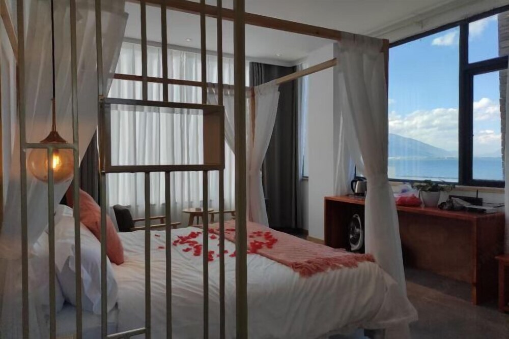 Дали: Dali Erhai Lake · Lake Residence Time Seaview Inn