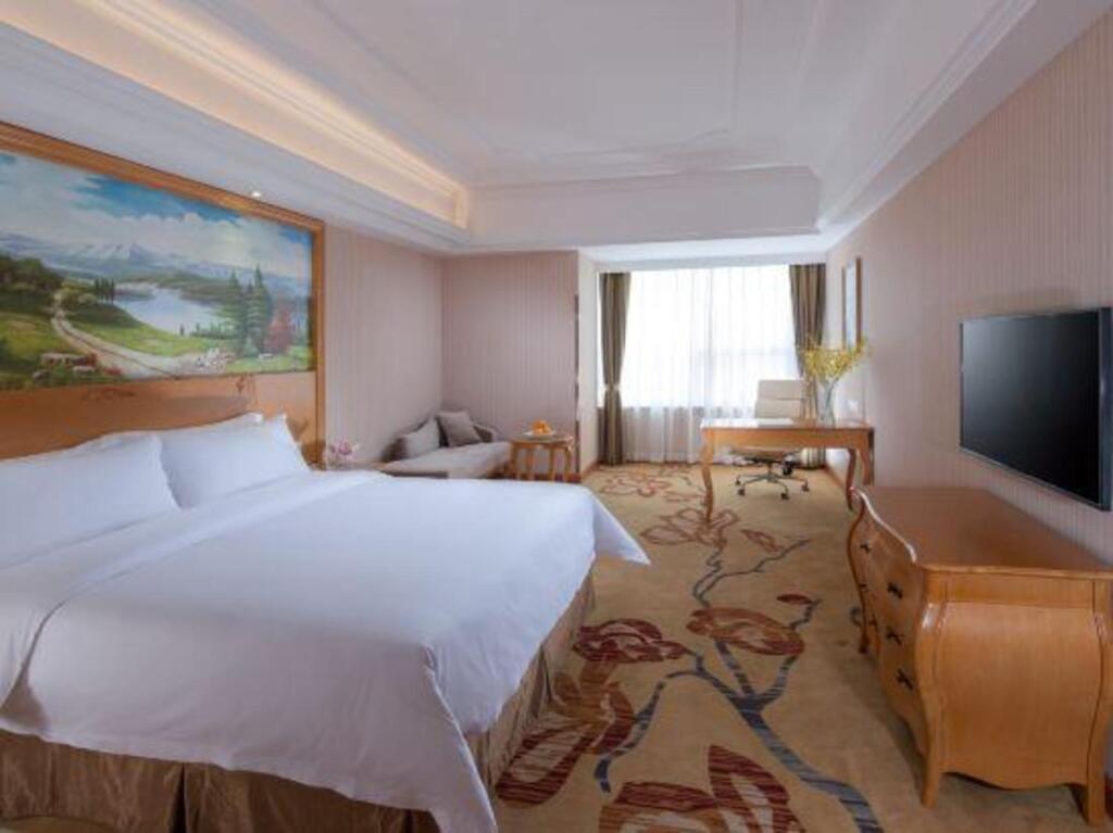 Ухань: Vienna International Hotel (Wuhan Tianhe Airport Panlongcheng Songjiagang Metro Station)