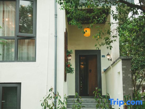 Шанграо: Wuyuan Fangzi Tea Residence (Wuyuan High-speed Railway Station Branch)