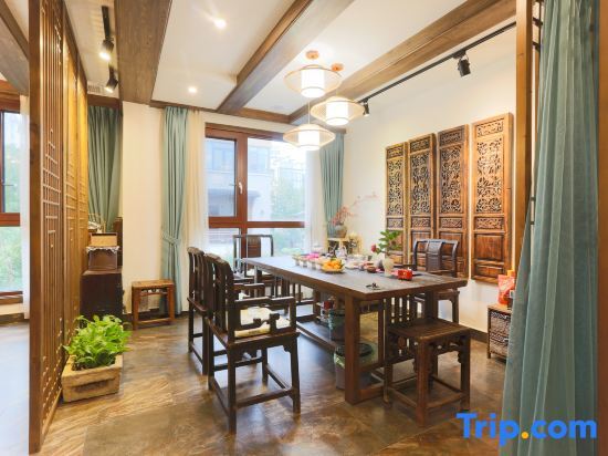 Шанграо: Wuyuan Fangzi Tea Residence (Wuyuan High-speed Railway Station Branch)