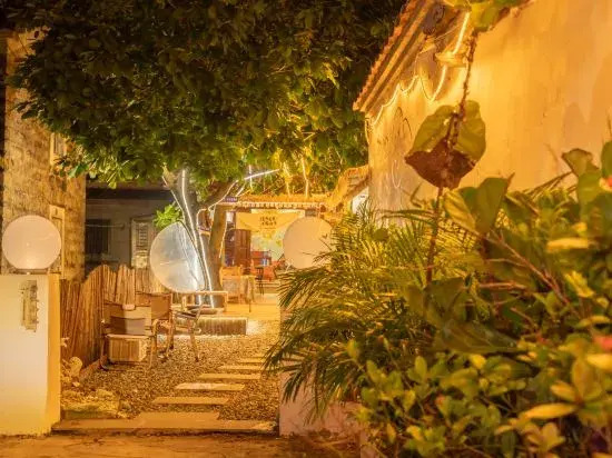 Бэйхай: Weizhou Island Xinyi Courtyard (Catholic Church Shell Beach Branch)
