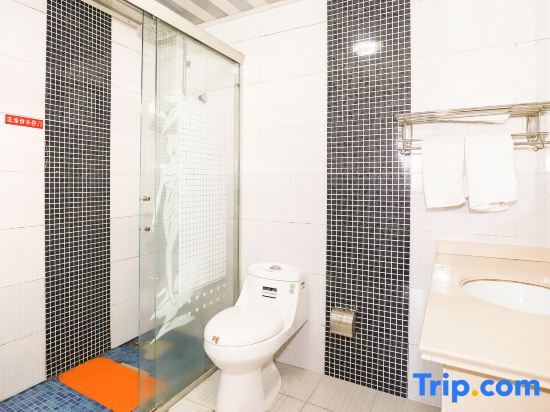 Синьсян: Jiatianxia Hotel