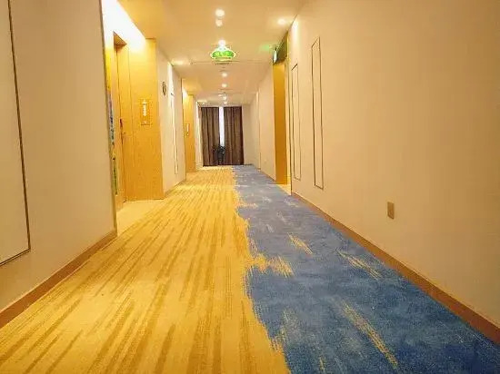 Шаоян: Vienna International Hotel