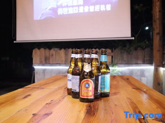 Ханчжоу: Qingdeng Mountain House (Lin'an Baima cliff scenic spot store)