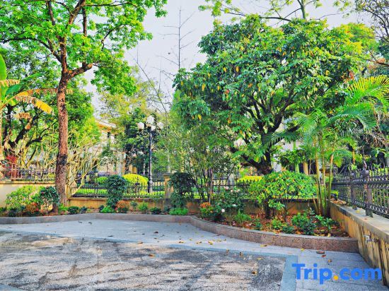 Цзиньюань: Qingyuan Hengda Yilin Yashe Drifting Holiday Villa