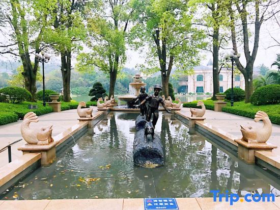 Цзиньюань: Qingyuan Hengda Yilin Yashe Drifting Holiday Villa