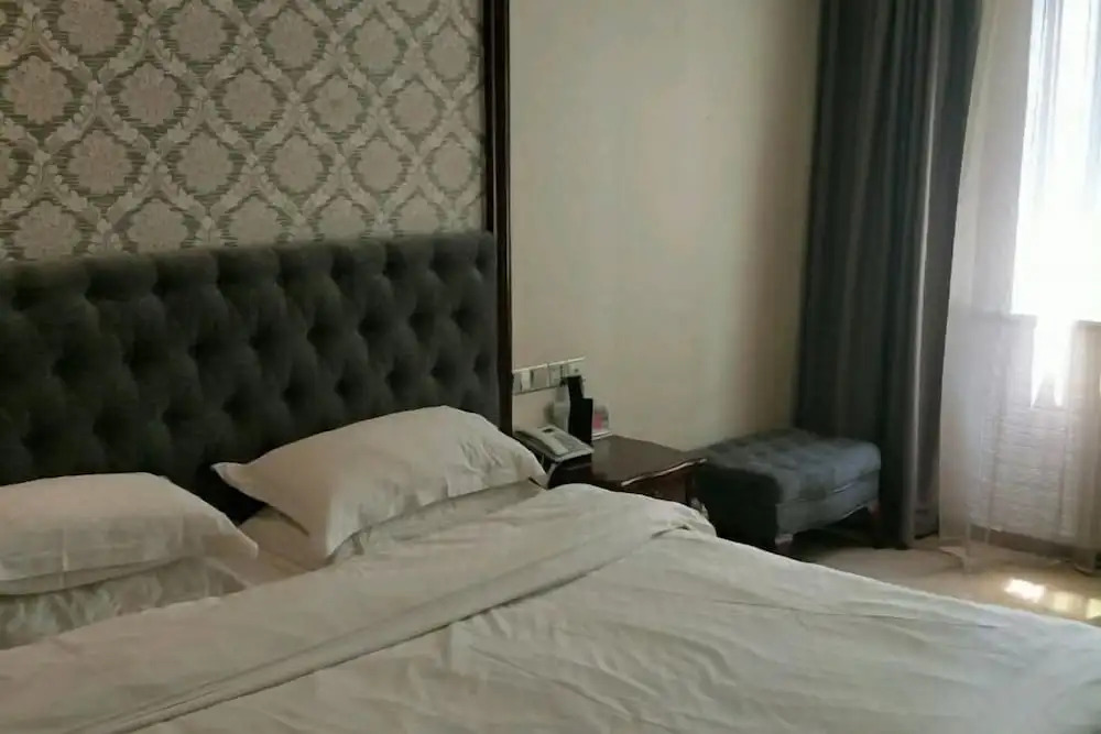 Юнчжоу: Jiaruisi Hotel
