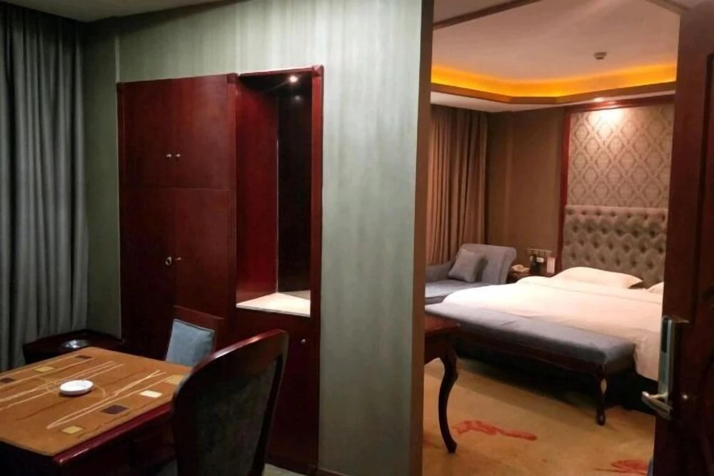 Юнчжоу: Jiaruisi Hotel