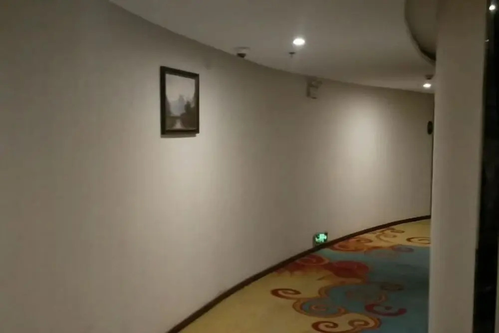 Юнчжоу: Jiaruisi Hotel