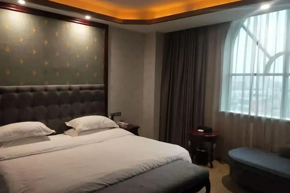 Юнчжоу: Jiaruisi Hotel