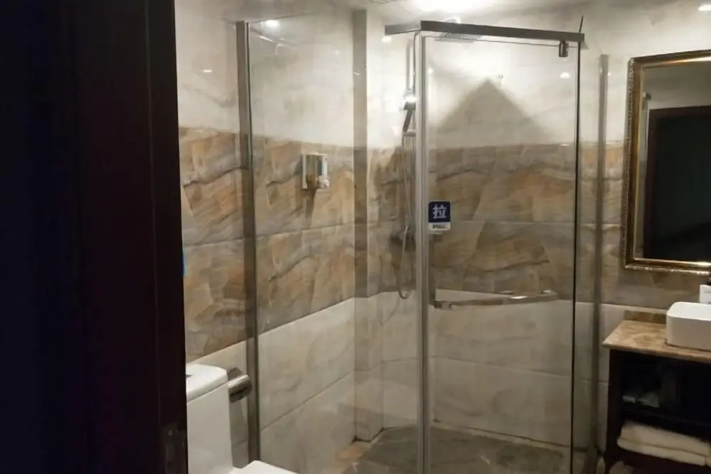 Юнчжоу: Jiaruisi Hotel