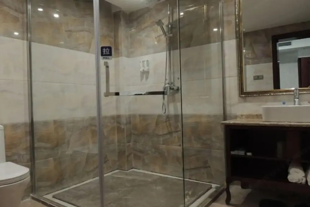 Юнчжоу: Jiaruisi Hotel
