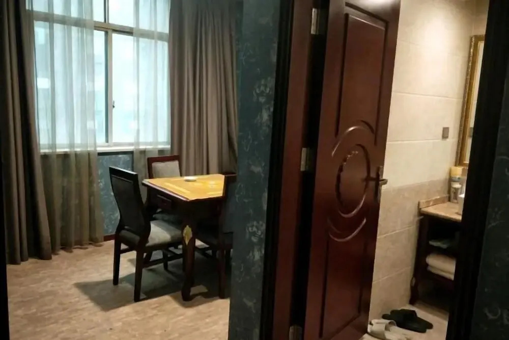 Юнчжоу: Jiaruisi Hotel