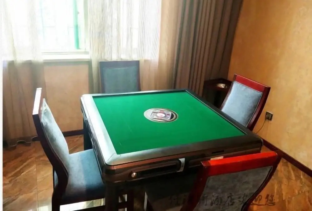 Юнчжоу: Jiaruisi Hotel