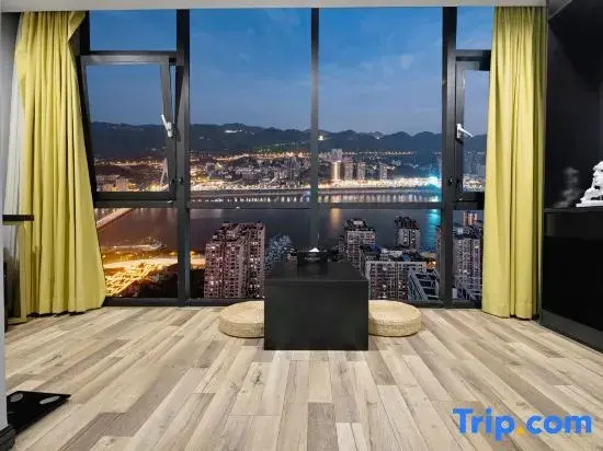 Чунцин: Cloud 51·High-altitude Quanjiang View Hotel (Chongqing Jiefangbei Cloud Eye)