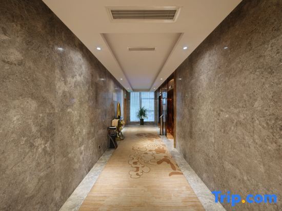 Наньчун: Wise Confidencen Jin Cheng Hotel