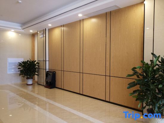 Чжаоцин: teng yue Intercontinental hotel