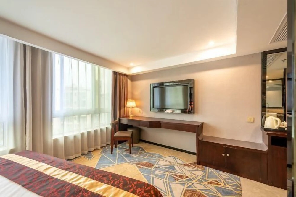 Гуйлинь: Days Inn by Wyndham Business Place Guilin Yishun